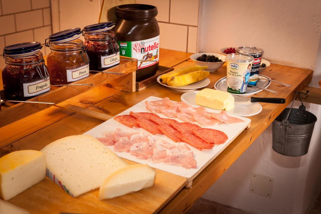 La Tinassara Bed & Breakfast Lazise Ngoại thất bức ảnh